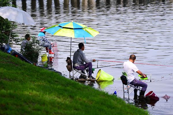 春季钓鱼要用几米的鱼竿，根据钓法、鱼种、时节、天气去选择